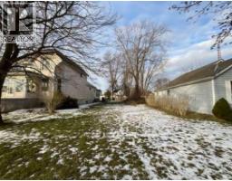 28 BAXTER STREET, Chatham, Ontario