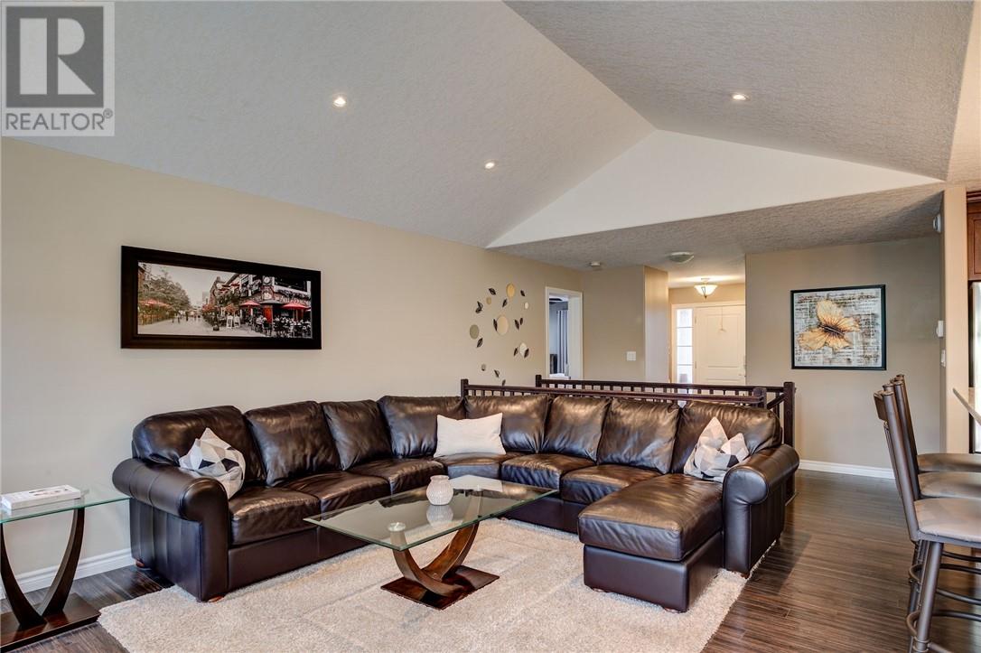 4721 Country Club Drive, Azilda, Ontario  P0M 1B0 - Photo 15 - 2125328