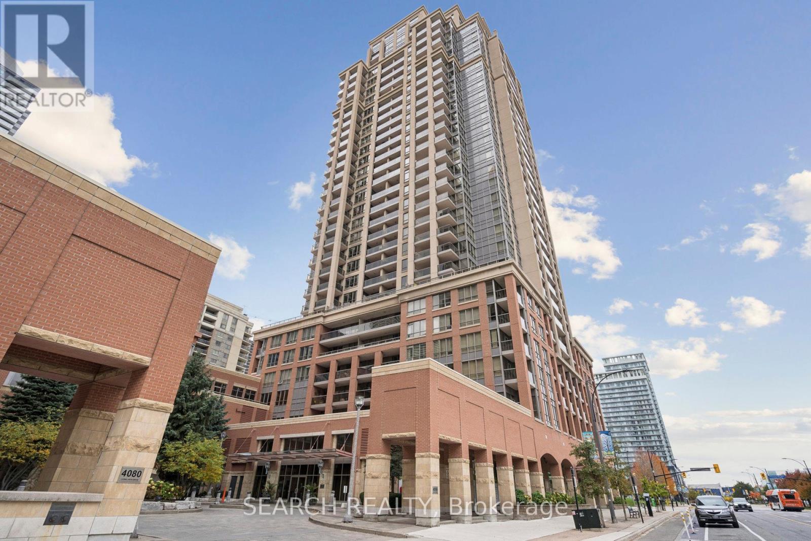 203 - 330 Princess Royal Drive, Mississauga, Ontario  L5B 4P7 - Photo 2 - W12477687
