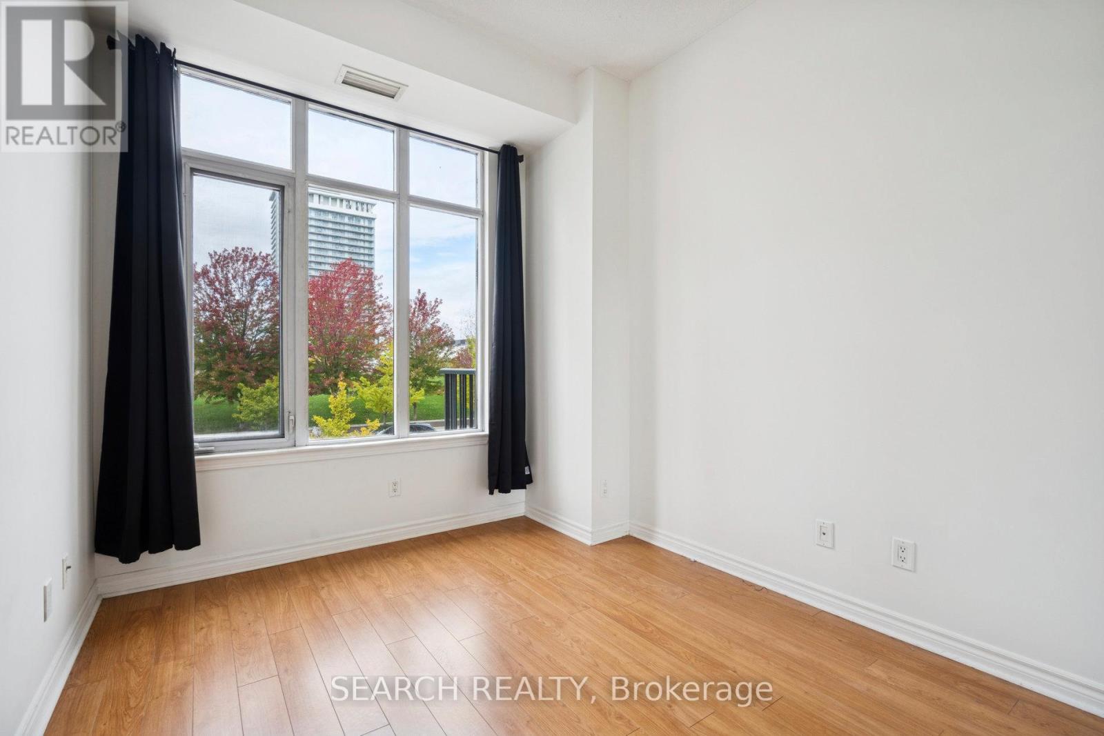 203 - 330 Princess Royal Drive, Mississauga, Ontario  L5B 4P7 - Photo 25 - W12477687