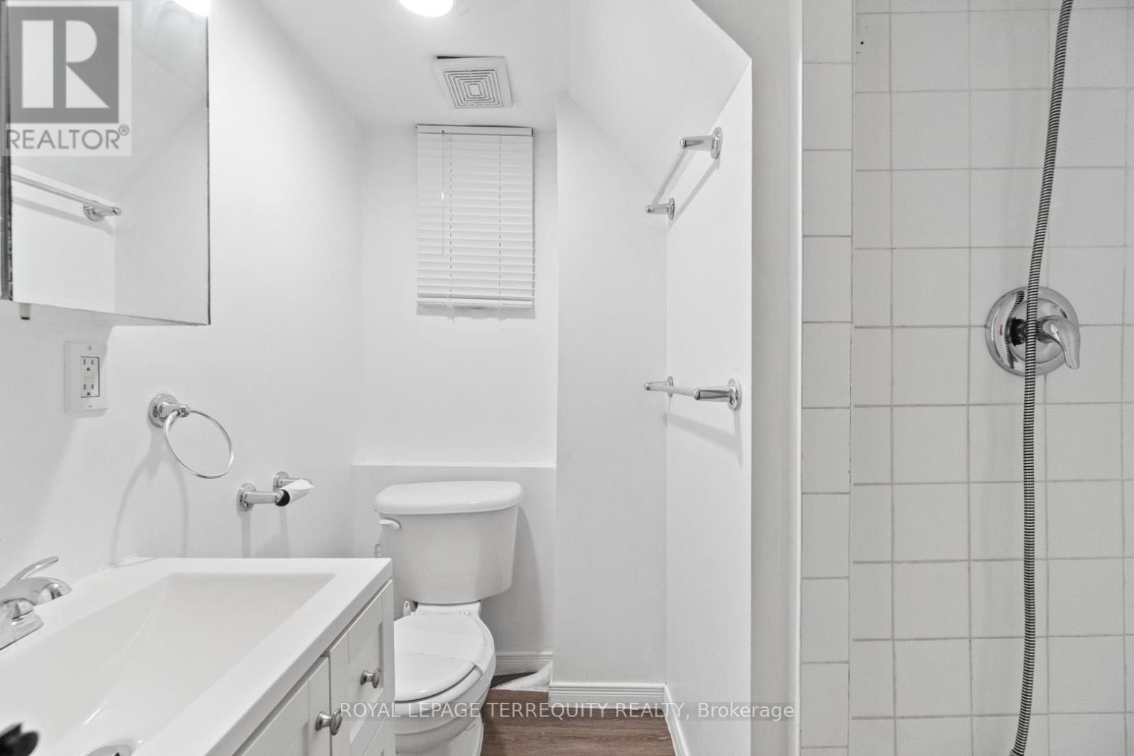 Basement - 33 St John's Road, Toronto, Ontario  M6P 1T7 - Photo 16 - W12477696