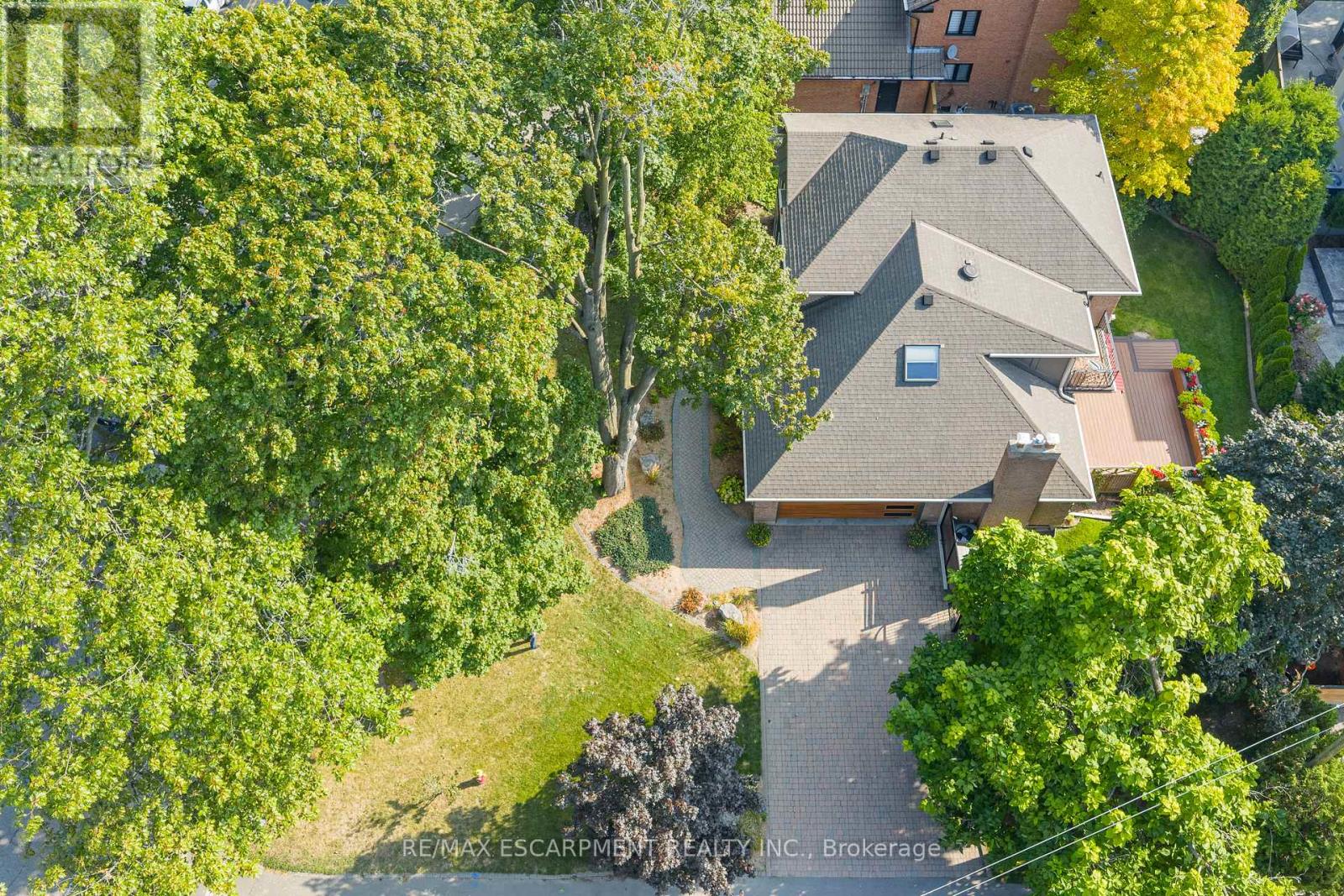 2428 Lakeshore Road, Burlington, Ontario  L7R 1C1 - Photo 49 - W12477697