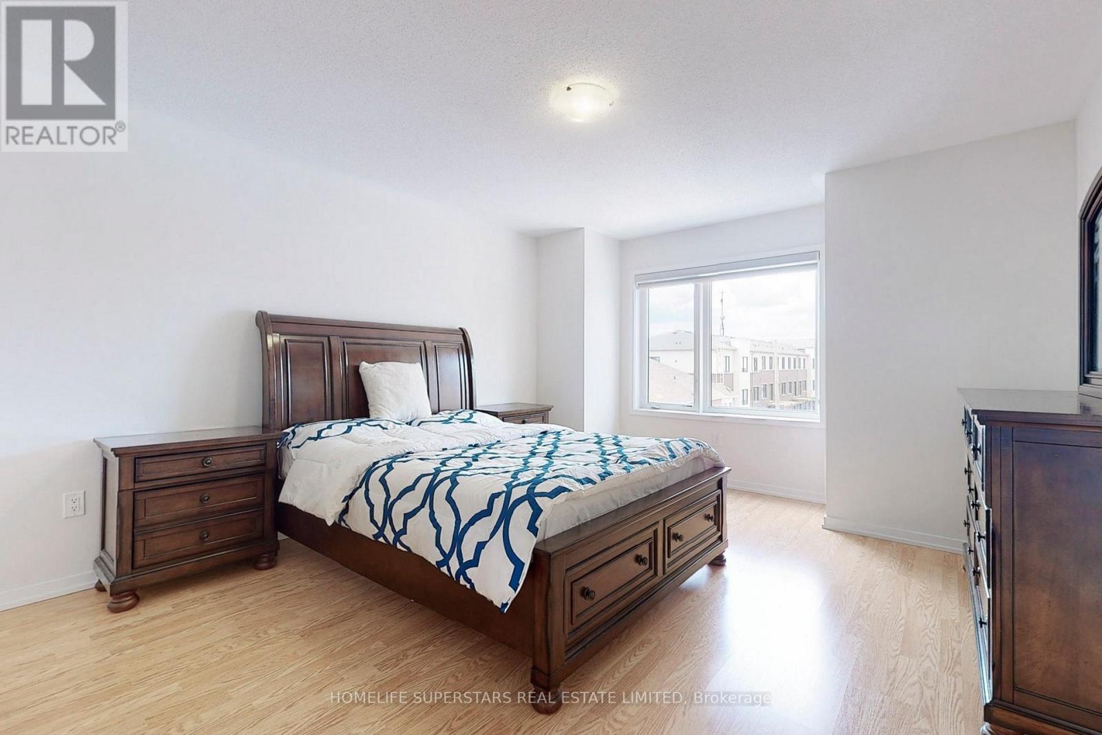 154 Landsbridge Street, Caledon, Ontario  L7E 2C8 - Photo 30 - W12477719