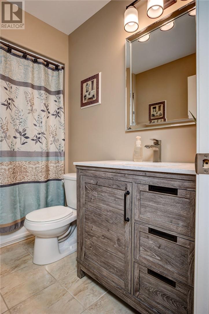 4721 Country Club Drive, Azilda, Ontario  P0M 1B0 - Photo 24 - 2125328