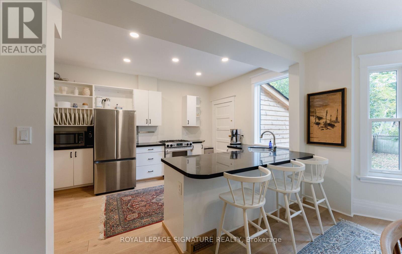 135 Marion Street, Toronto, Ontario  M6R 1E6 - Photo 11 - W12477722
