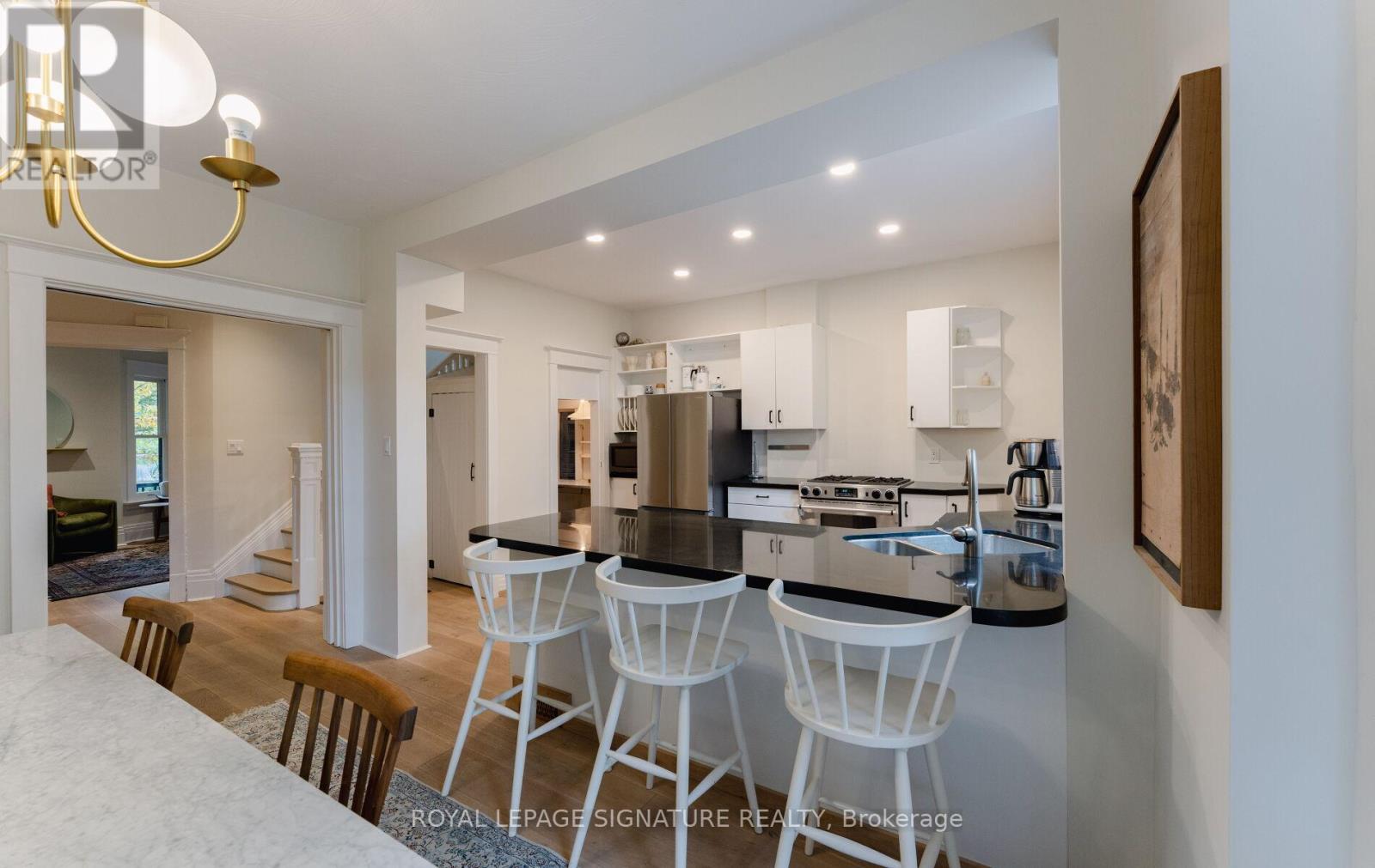135 Marion Street, Toronto, Ontario  M6R 1E6 - Photo 12 - W12477722