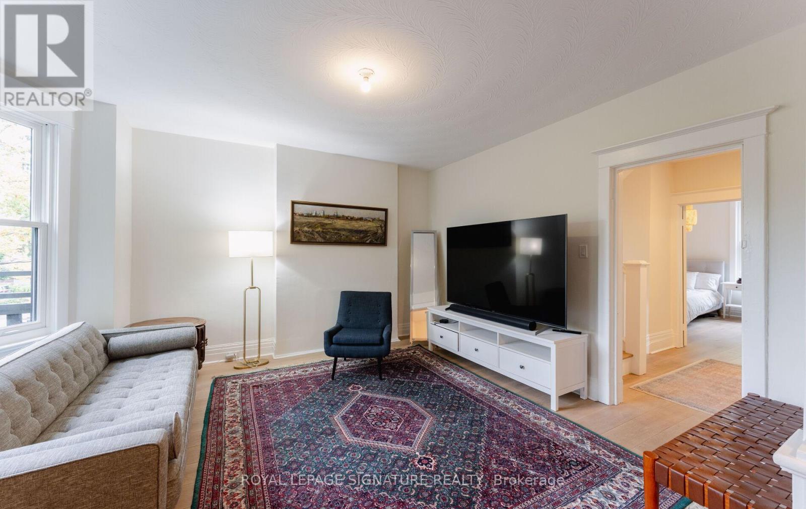 135 Marion Street, Toronto, Ontario  M6R 1E6 - Photo 22 - W12477722