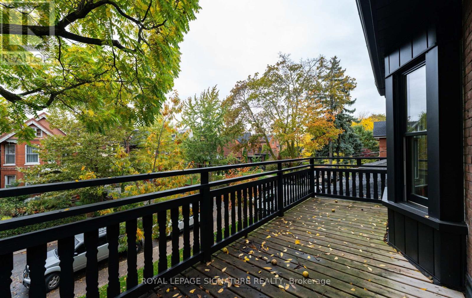 135 Marion Street, Toronto, Ontario  M6R 1E6 - Photo 25 - W12477722