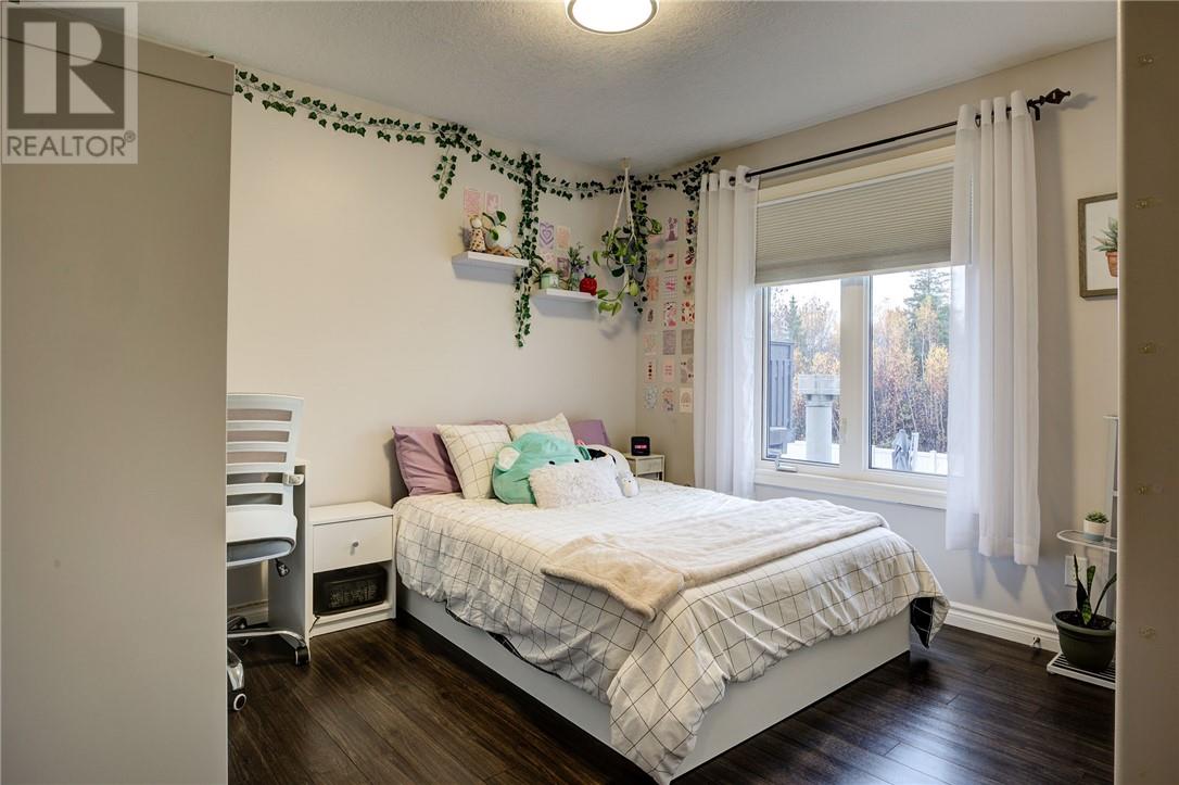 4721 Country Club Drive, Azilda, Ontario  P0M 1B0 - Photo 25 - 2125328