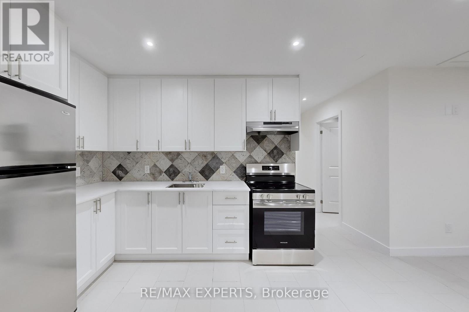 2a - 18 Faulkner Street, Orangeville, Ontario  L9W 2G5 - Photo 5 - W12477726
