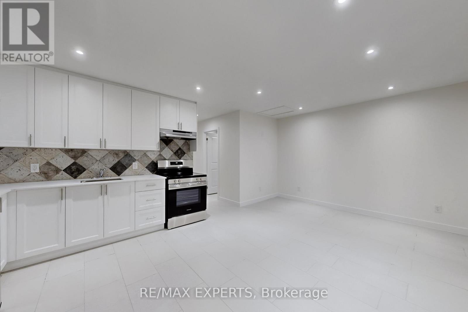 2a - 18 Faulkner Street, Orangeville, Ontario  L9W 2G5 - Photo 6 - W12477726