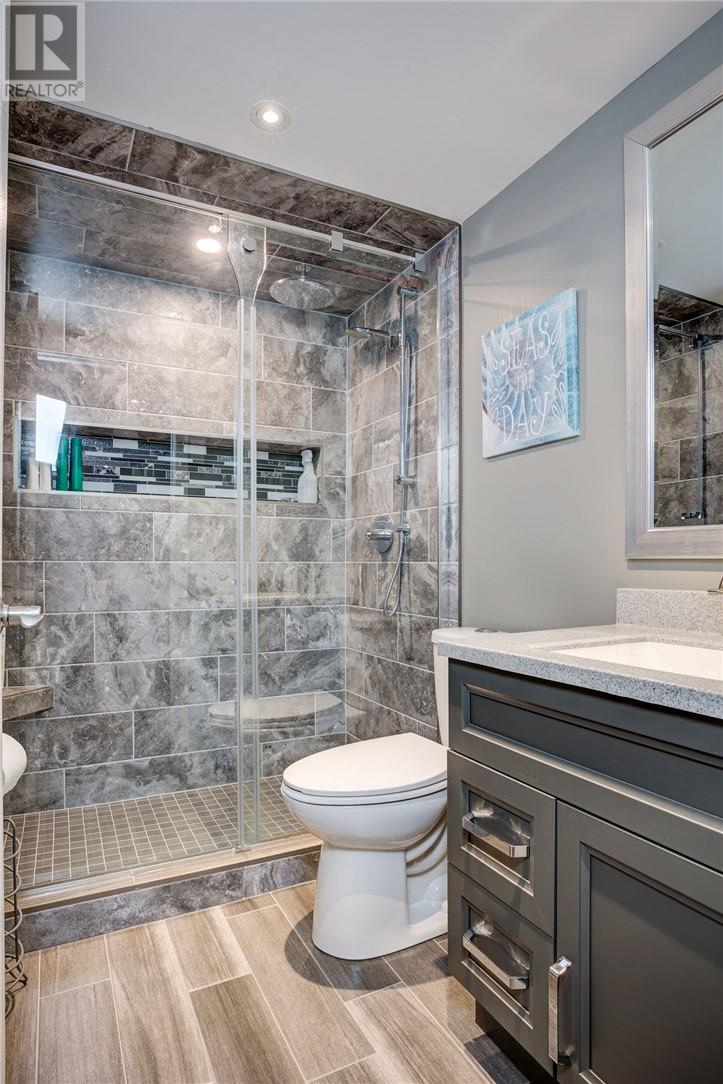 4721 Country Club Drive, Azilda, Ontario  P0M 1B0 - Photo 32 - 2125328