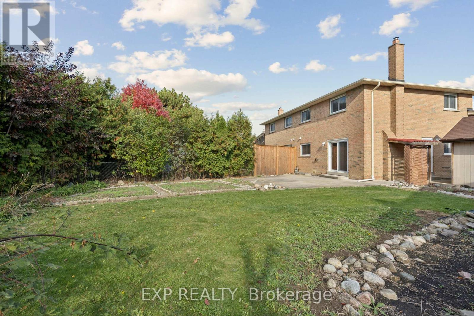1596 Corkstone Glade, Mississauga, Ontario  L4W 2E7 - Photo 40 - W12477765