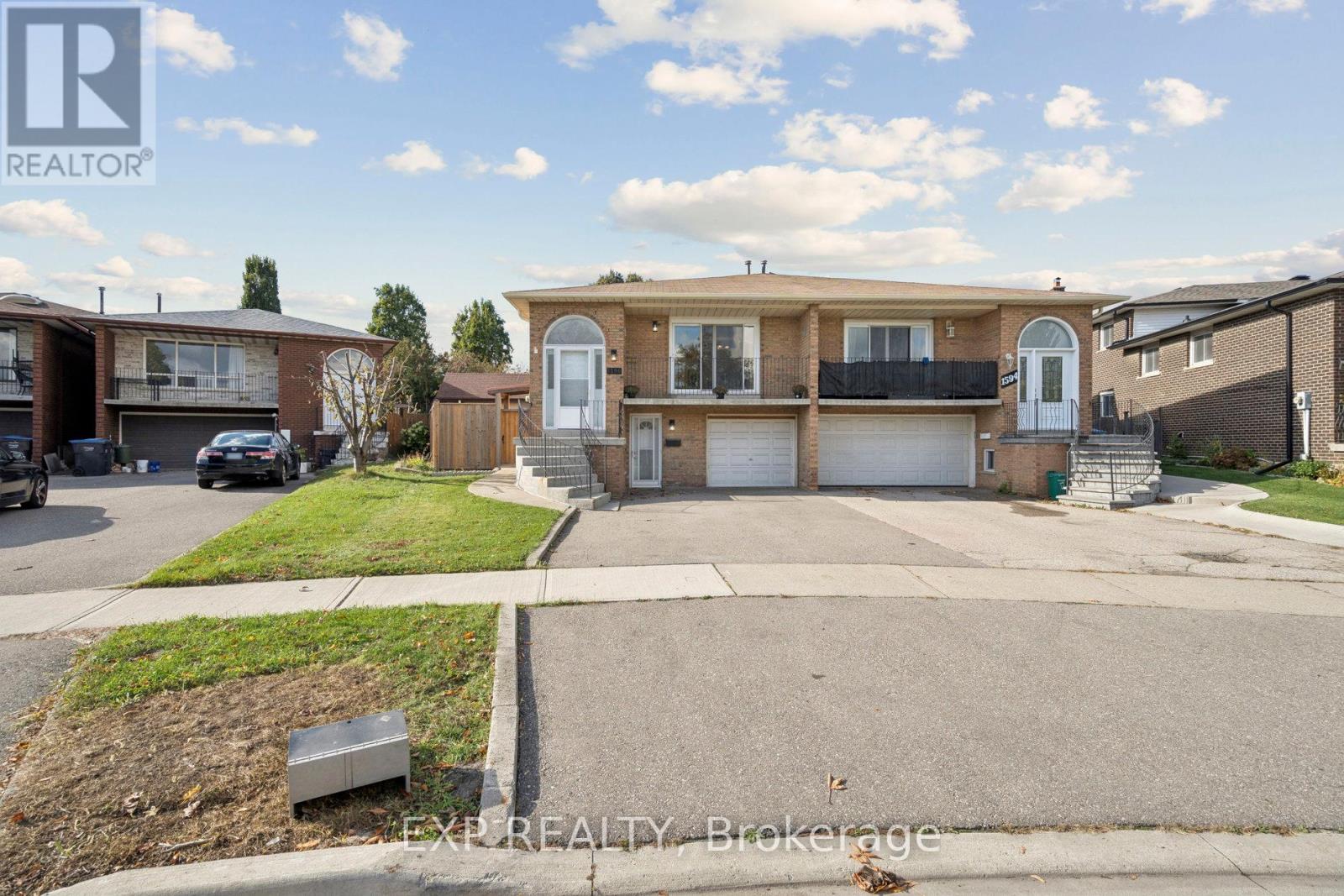 1596 Corkstone Glade, Mississauga, Ontario  L4W 2E7 - Photo 42 - W12477765