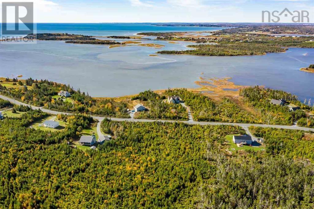 261 Leslie Road, Lawrencetown, Nova Scotia  B2Z 1T4 - Photo 7 - 202502260