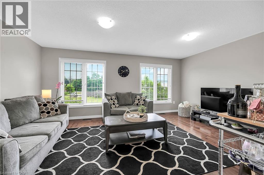 21 Hepworth Crescent, Hamilton, Ontario  L9G 3K9 - Photo 13 - 40751878