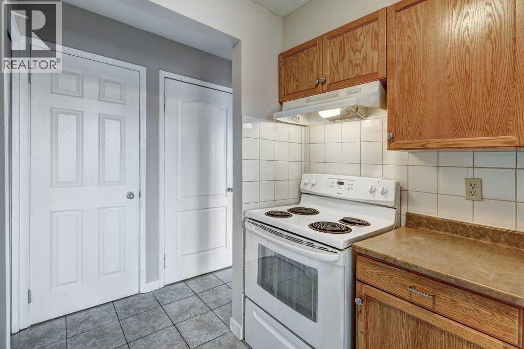 1, 519 64 Street Ne, Calgary, Alberta  T2K 2M7 - Photo 9 - A2215361
