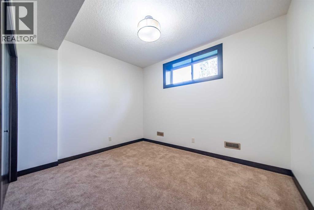73 Quarry Way Se, Calgary, Alberta  T2C 5E5 - Photo 35 - A2261227