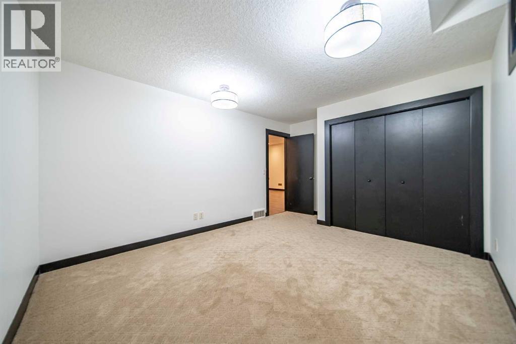 73 Quarry Way Se, Calgary, Alberta  T2C 5E5 - Photo 33 - A2261227