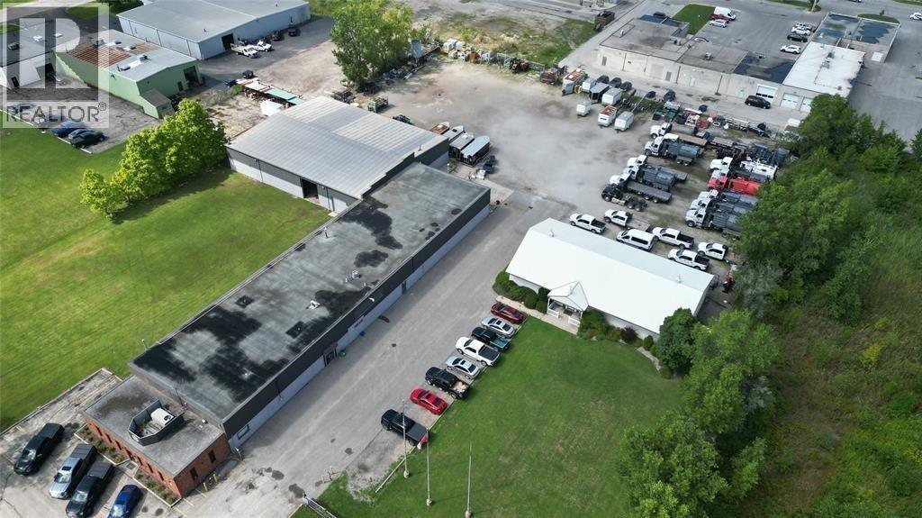 1166 Michener Road, Sarnia, Ontario  N7S 4W3 - Photo 4 - 25026888