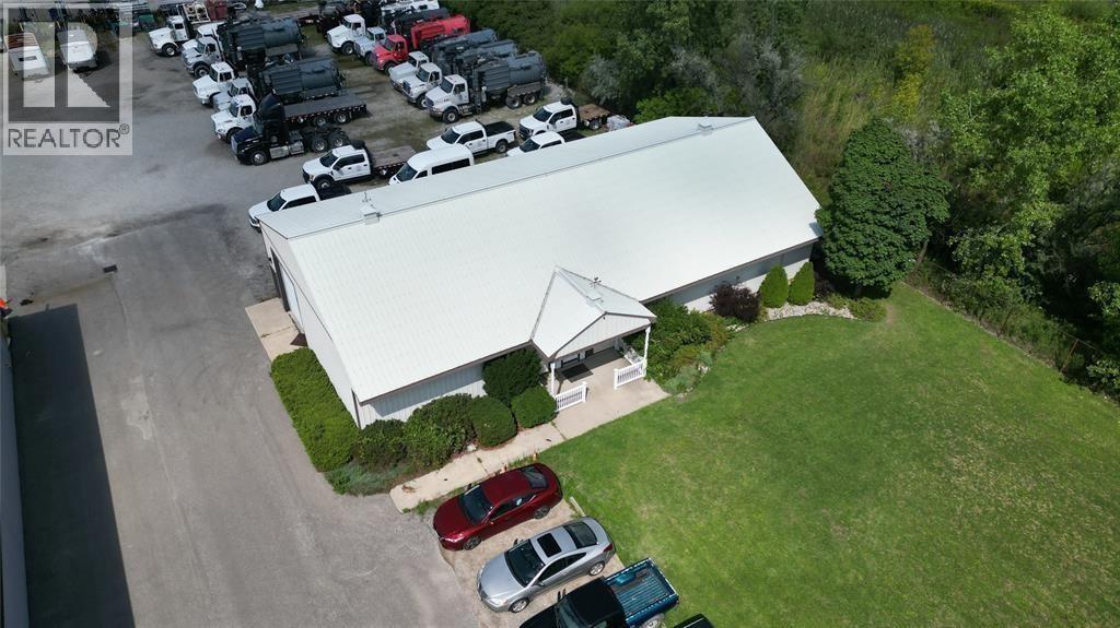 1166 Michener Road, Sarnia, Ontario  N7S 4W3 - Photo 2 - 25026888