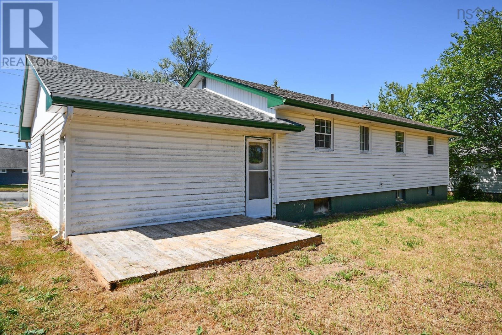 18 Bissett Road, Cole Harbour, Nova Scotia  B2V 2T1 - Photo 44 - 202520908