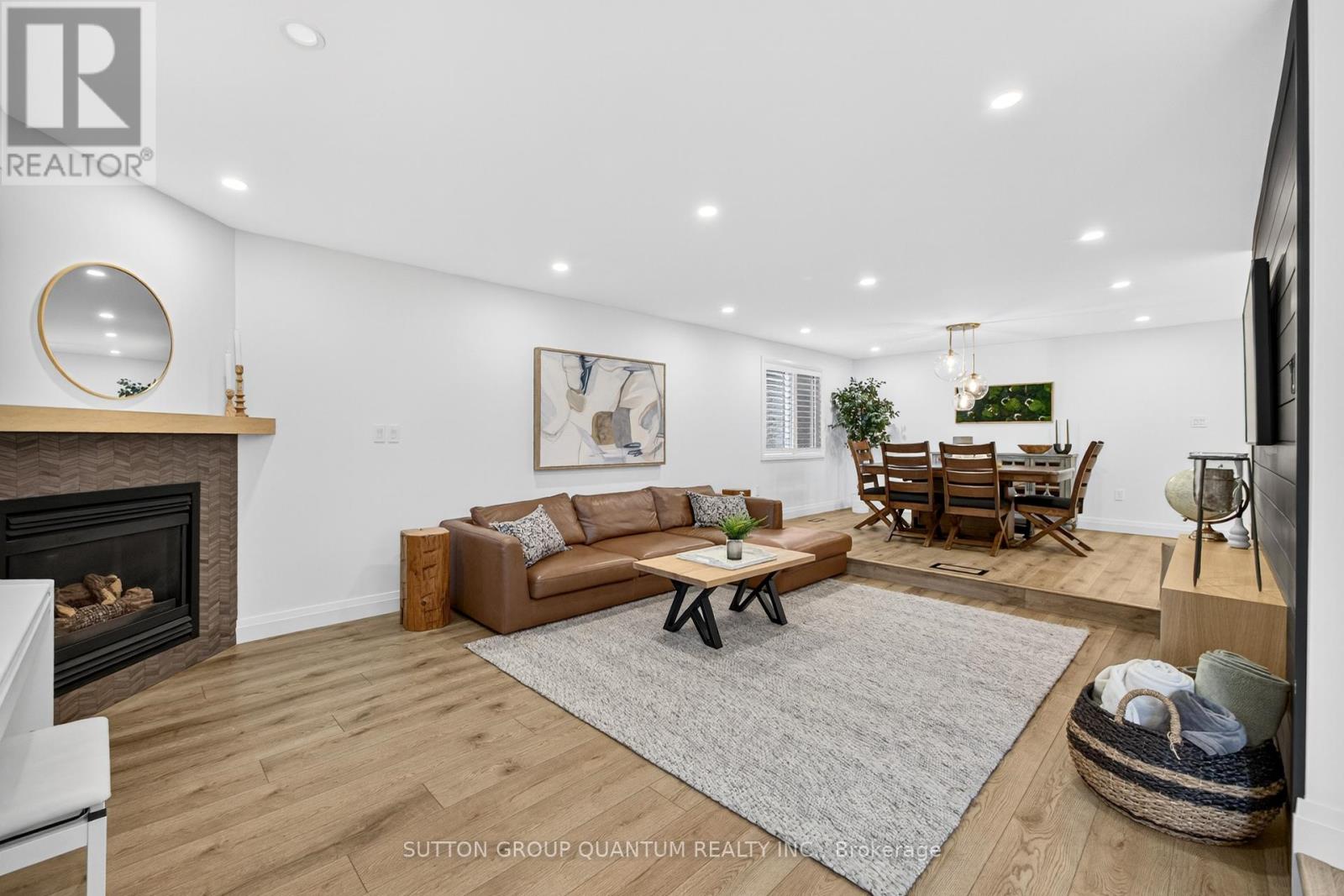 28 Endeavour Drive, Cambridge, Ontario  N3C 4C4 - Photo 16 - X12477753