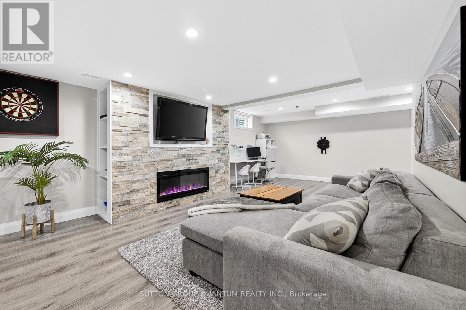 28 Endeavour Drive, Cambridge, Ontario  N3C 4C4 - Photo 29 - X12477753