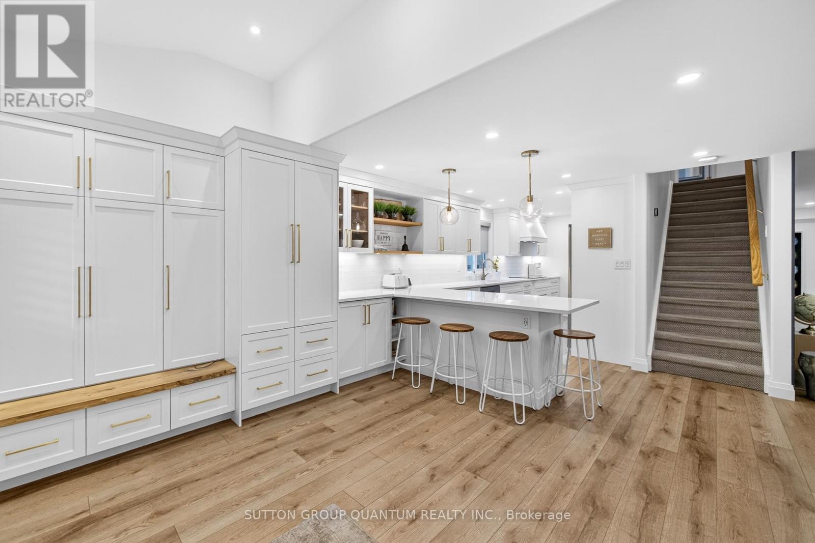 28 Endeavour Drive, Cambridge, Ontario  N3C 4C4 - Photo 6 - X12477753