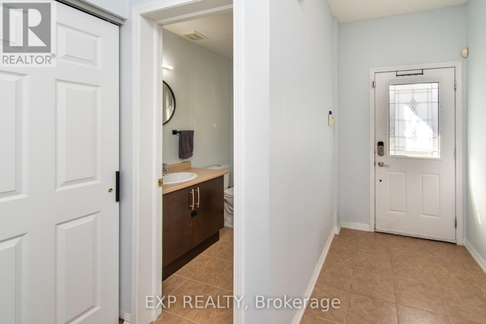 64 - 175 Stanley Street, Barrie, Ontario  L4M 0G2 - Photo 7 - S12473874