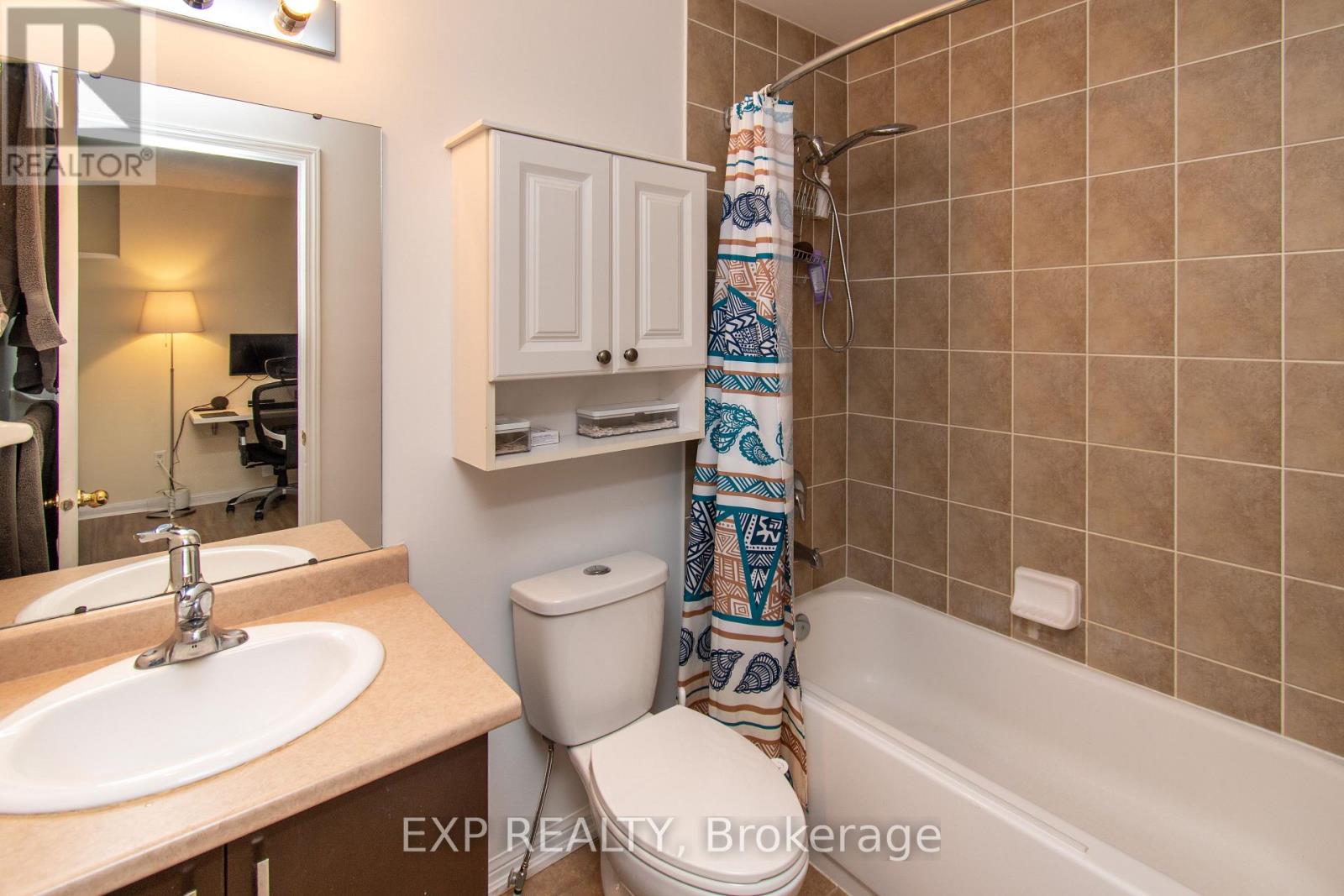 64 - 175 Stanley Street, Barrie, Ontario  L4M 0G2 - Photo 25 - S12473874