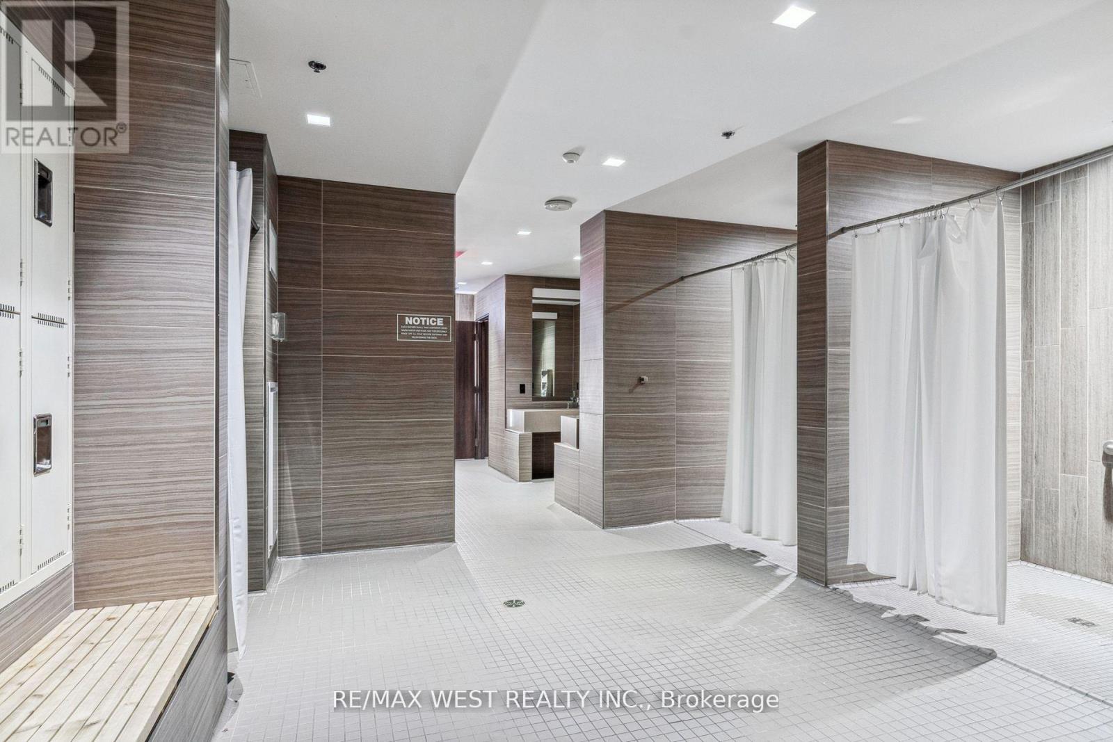 1802 - 30 Nelson Street, Toronto, Ontario  M5V 0H5 - Photo 15 - C12476041