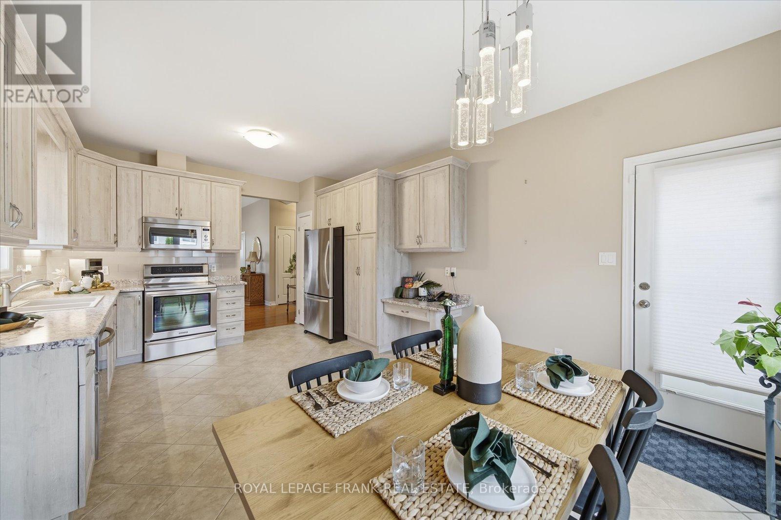 10 Bingham Gate, Clarington, Ontario  L1E 3K3 - Photo 15 - E12477844