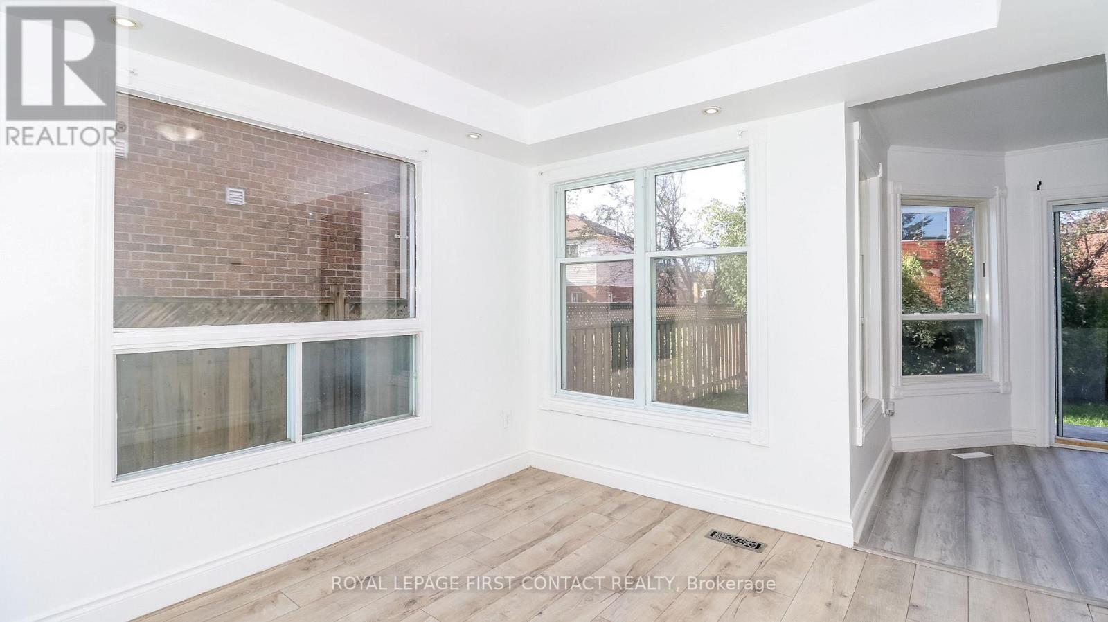 194 Kozlov Street, Barrie, Ontario  L4N 7H6 - Photo 9 - S12476152