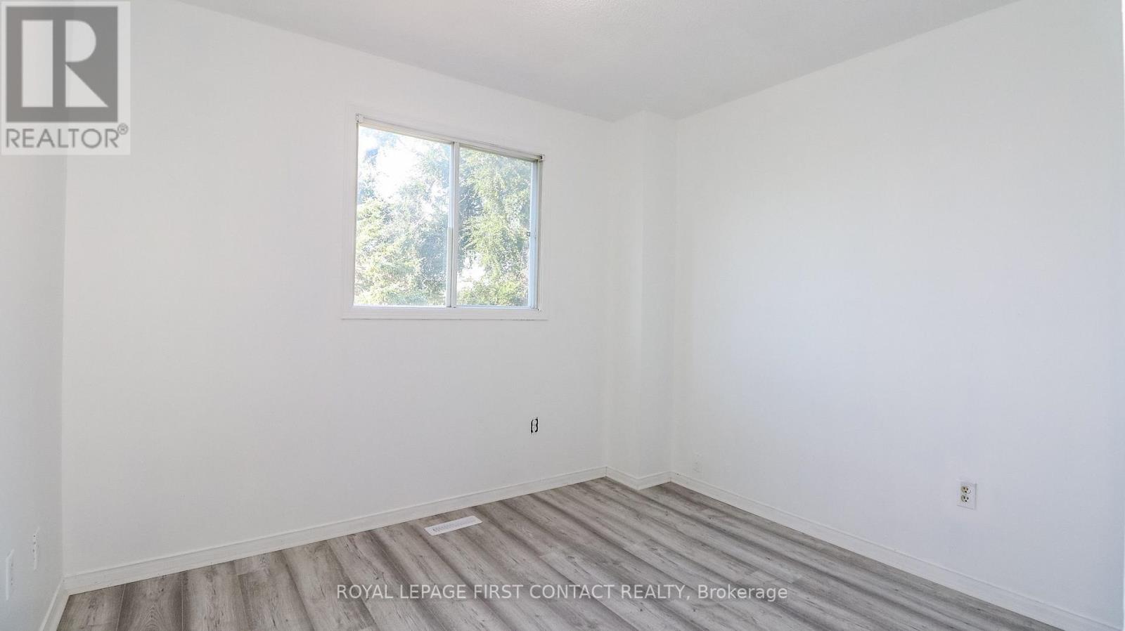 194 Kozlov Street, Barrie, Ontario  L4N 7H6 - Photo 26 - S12476152