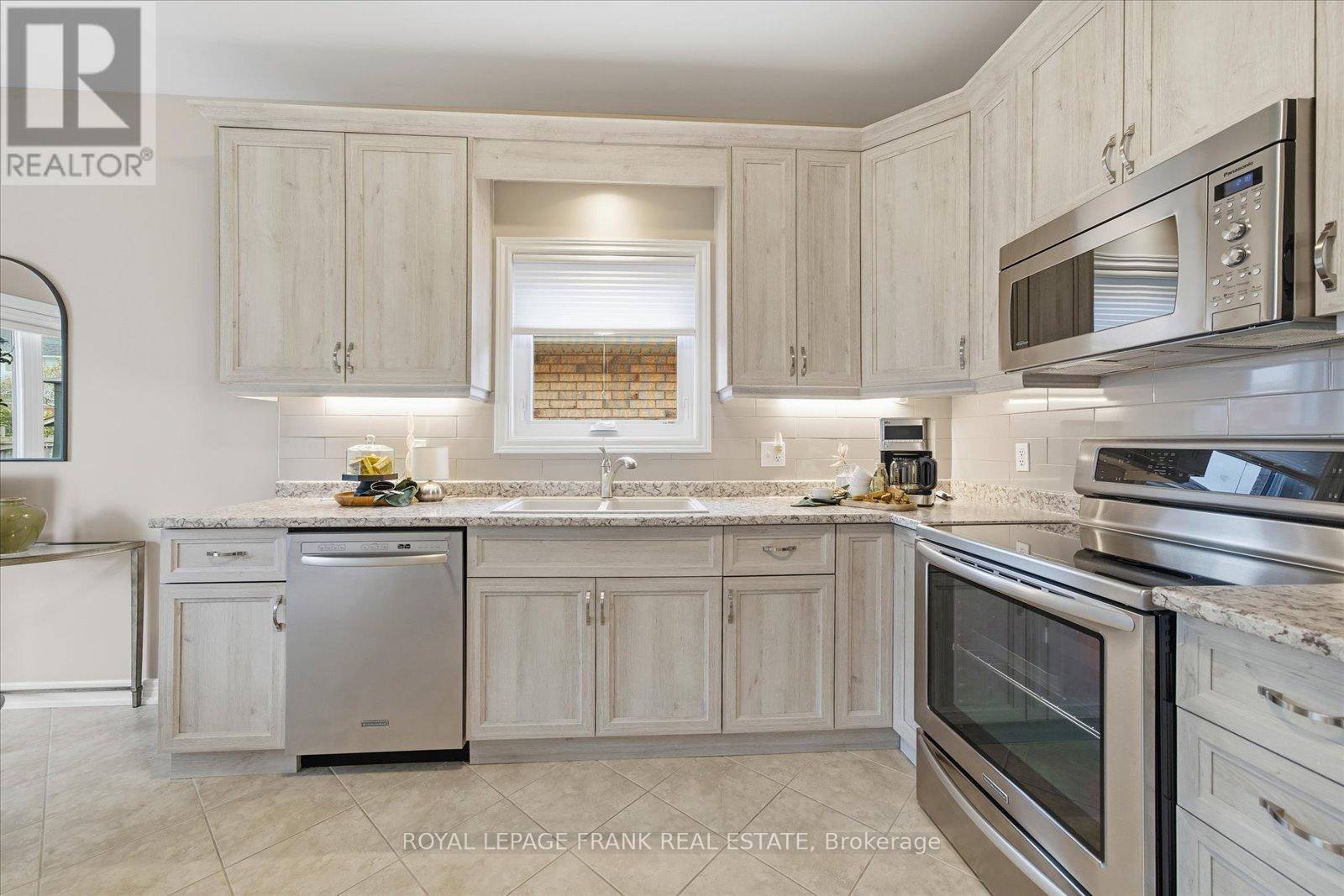 10 Bingham Gate, Clarington, Ontario  L1E 3K3 - Photo 18 - E12477844