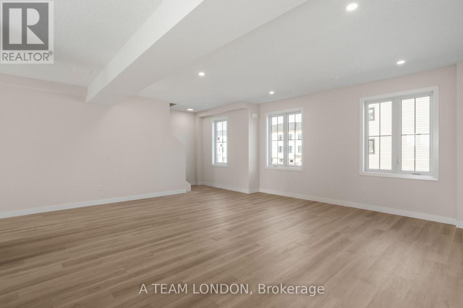 193 - 310 Callaway Road, London North, Ontario N6G 0N8 - Photo 12 - X12472661