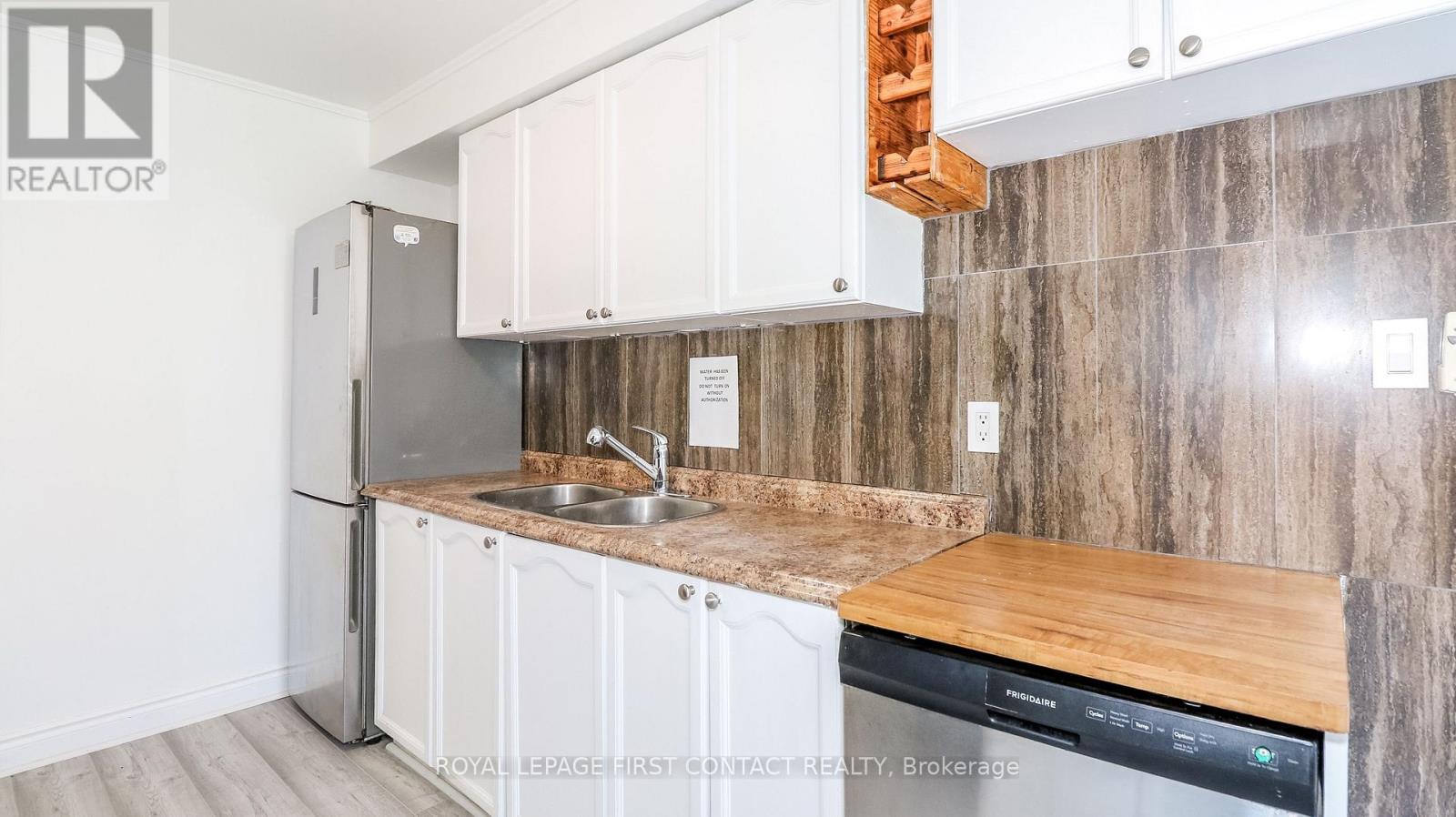 194 Kozlov Street, Barrie, Ontario  L4N 7H6 - Photo 6 - S12476152