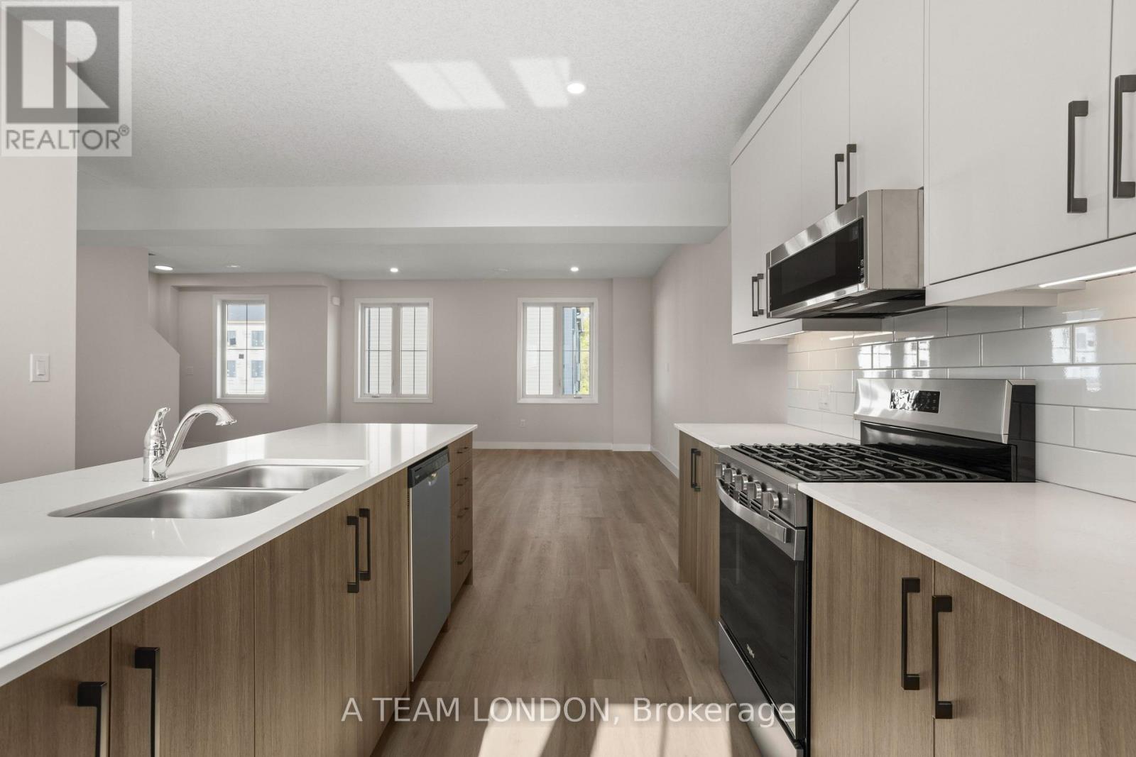 193 - 310 Callaway Road, London North, Ontario N6G 0N8 - Photo 9 - X12472661