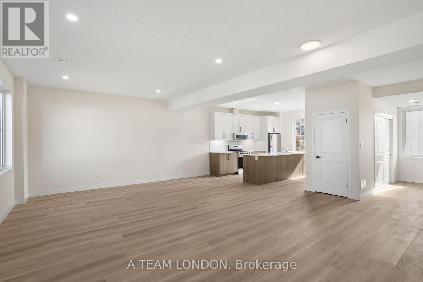 193 - 310 Callaway Road, London North, Ontario N6G 0N8 - Photo 4 - X12472661