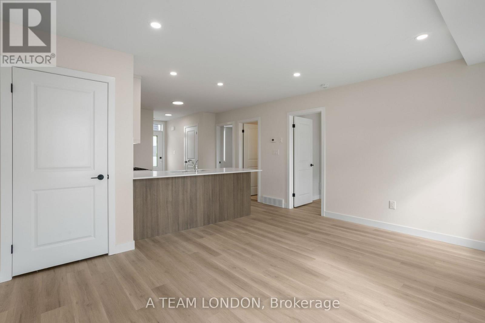 195 - 310 Callaway Road, London North, Ontario N6G 0N8 - Photo 13 - X12472665