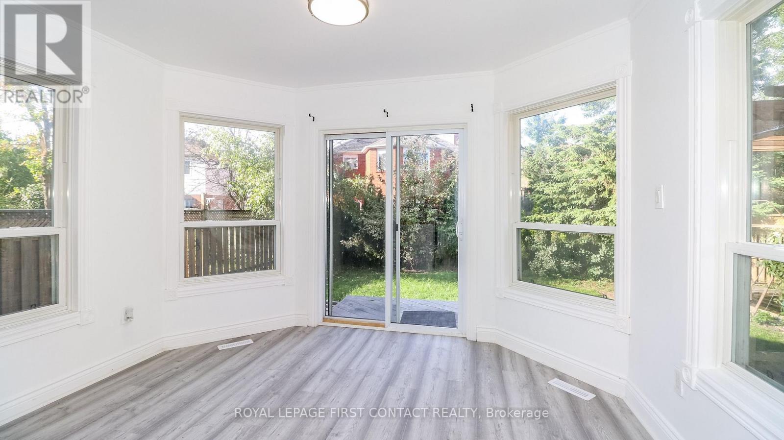 194 Kozlov Street, Barrie, Ontario  L4N 7H6 - Photo 7 - S12476152