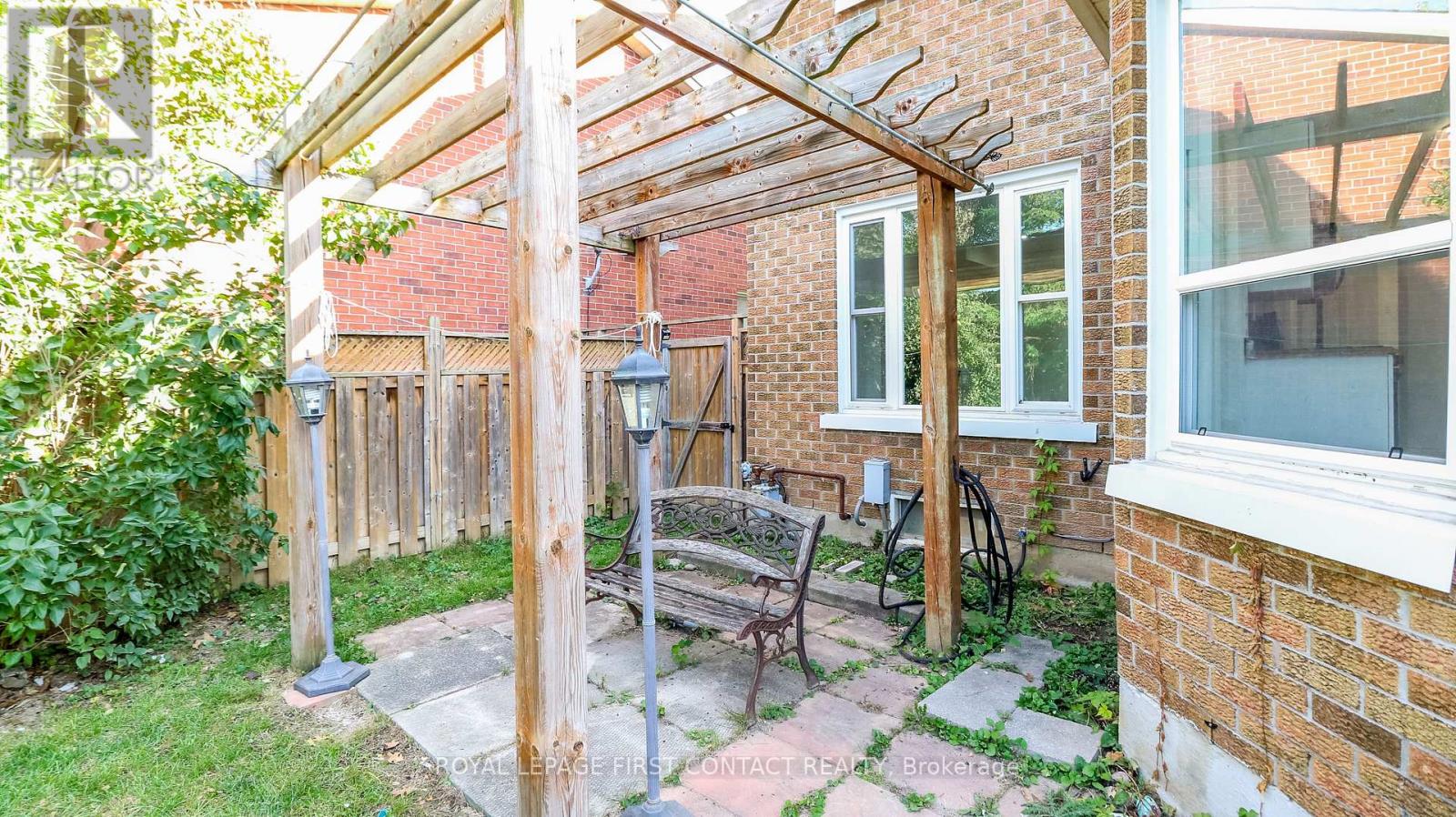 194 Kozlov Street, Barrie, Ontario  L4N 7H6 - Photo 45 - S12476152
