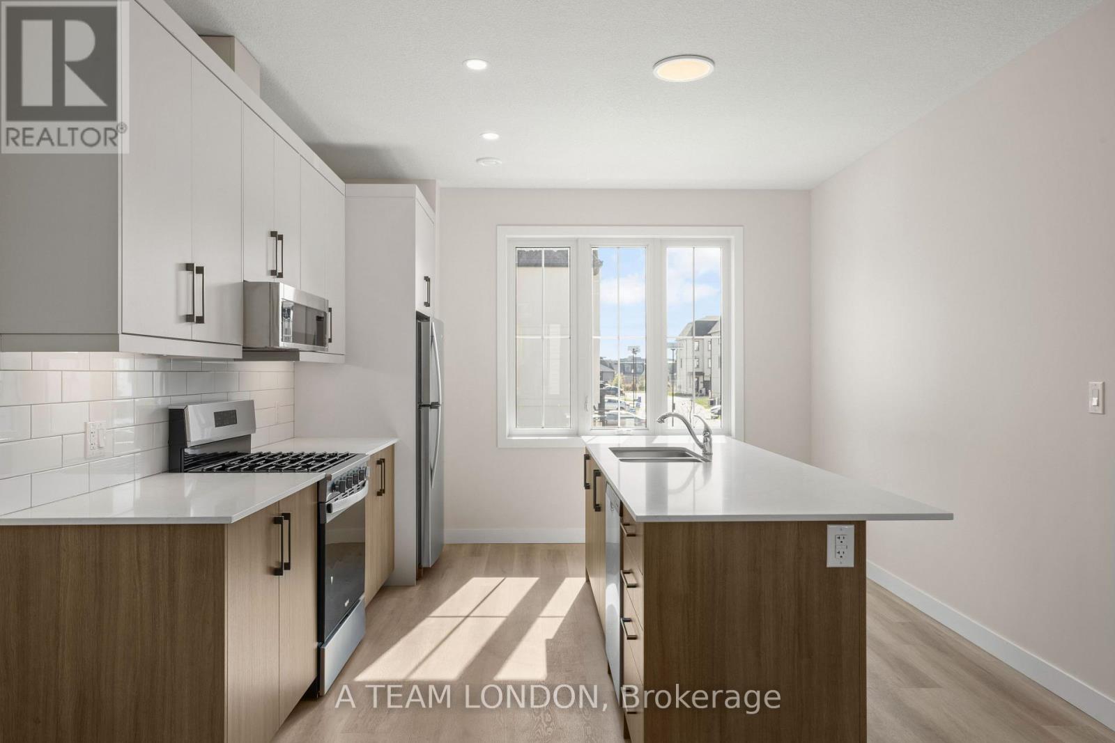 193 - 310 Callaway Road, London North, Ontario N6G 0N8 - Photo 6 - X12472661