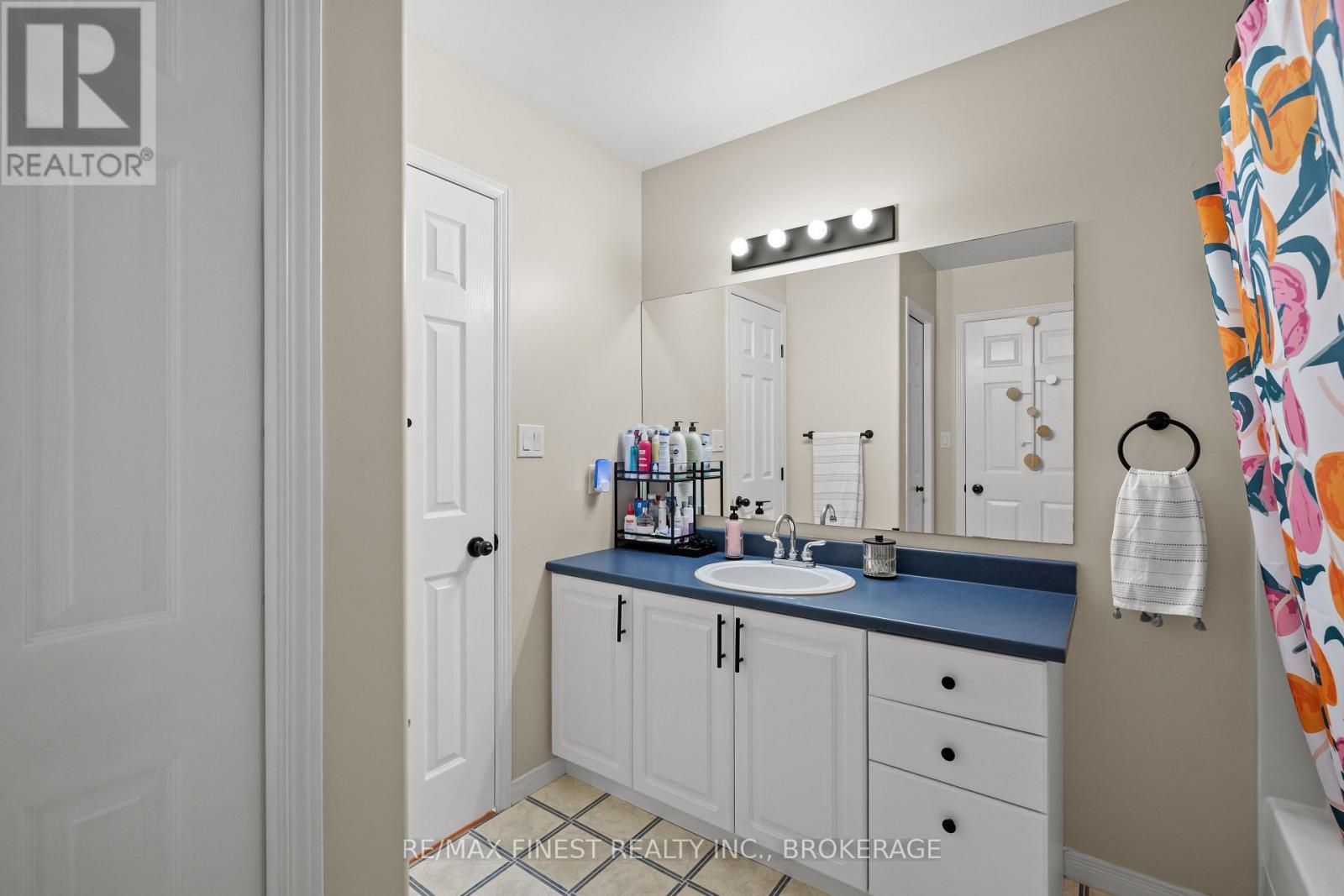 1032 Redwood Crescent, Kingston (City Northwest), Ontario  K7P 3G7 - Photo 11 - X12475998