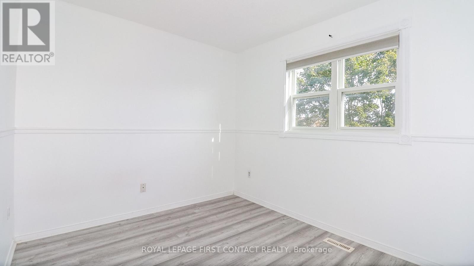 194 Kozlov Street, Barrie, Ontario  L4N 7H6 - Photo 28 - S12476152