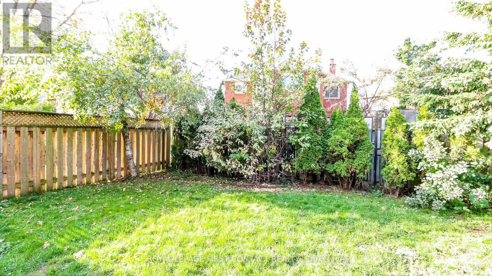 194 Kozlov Street, Barrie, Ontario  L4N 7H6 - Photo 46 - S12476152