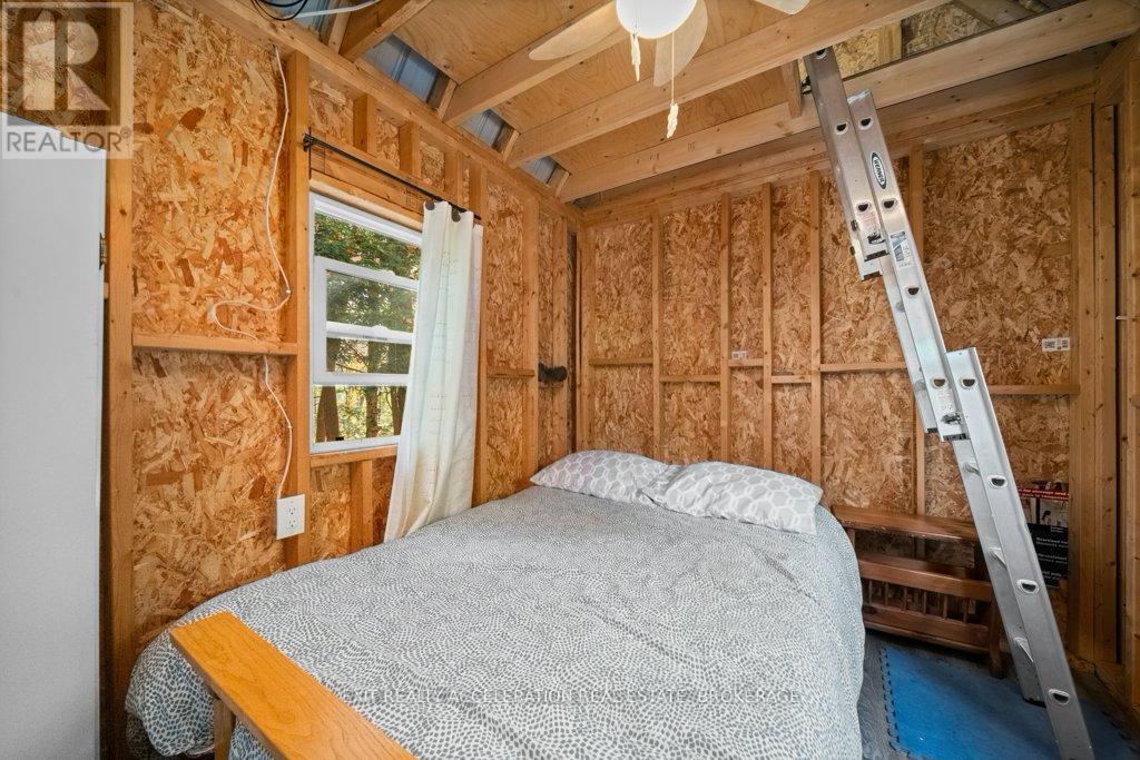 1049 Hawthorn Lane, Frontenac (Frontenac Centre), Ontario  K0H 2P0 - Photo 33 - X12476042