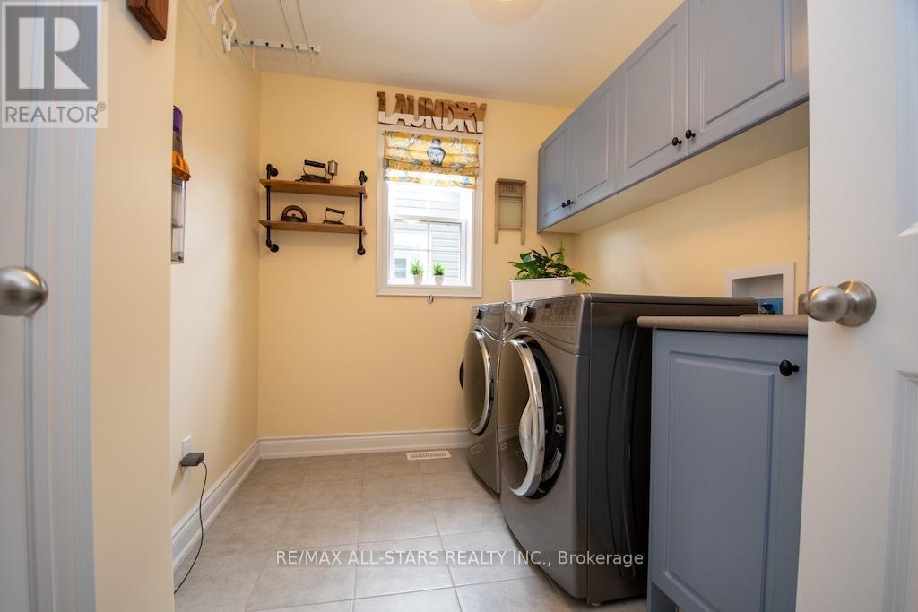 10 Silverbrook Avenue, Kawartha Lakes, Ontario  K9V 0L9 - Photo 33 - X12377263