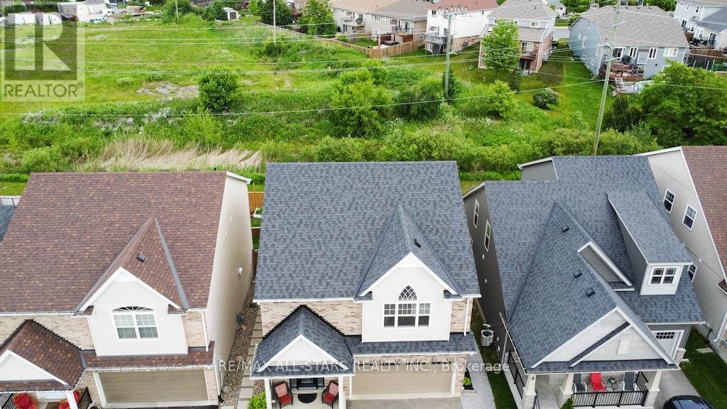 10 Silverbrook Avenue, Kawartha Lakes, Ontario  K9V 0L9 - Photo 39 - X12377263